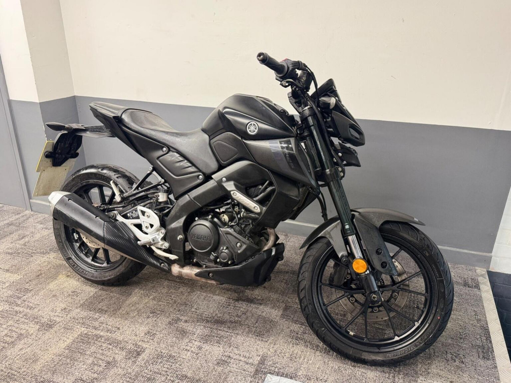 YAMAHA MT-125