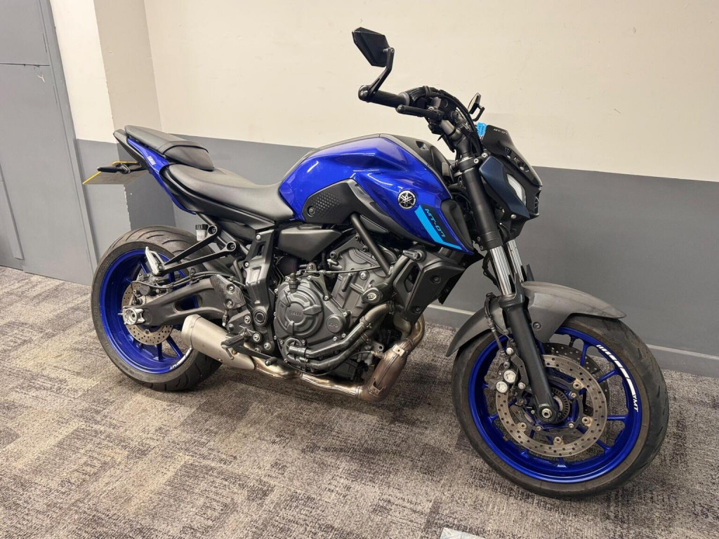 YAMAHA MT-07