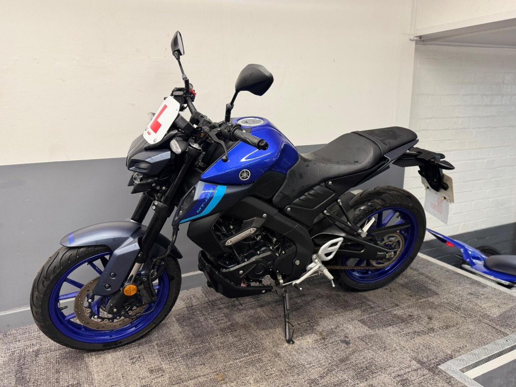 YAMAHA MT-125