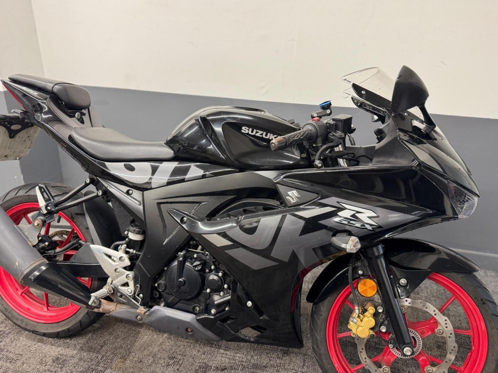SUZUKI GSXR125