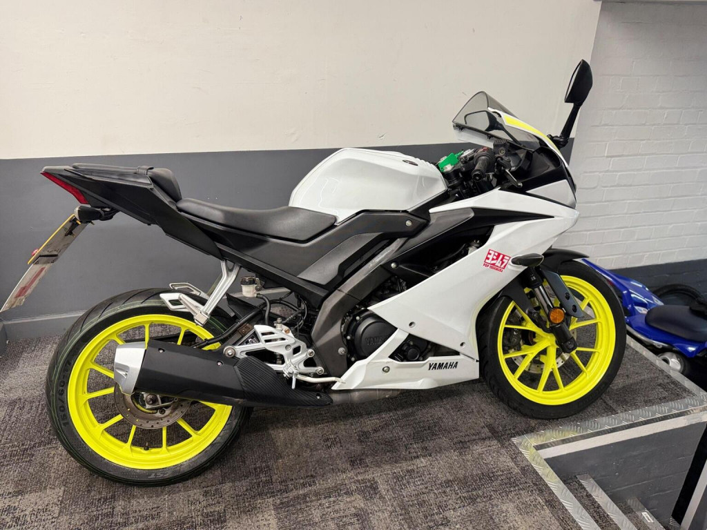 YAMAHA R125