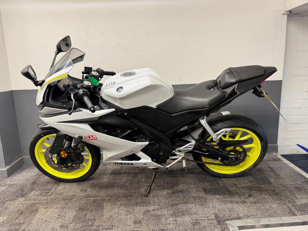 YAMAHA R125