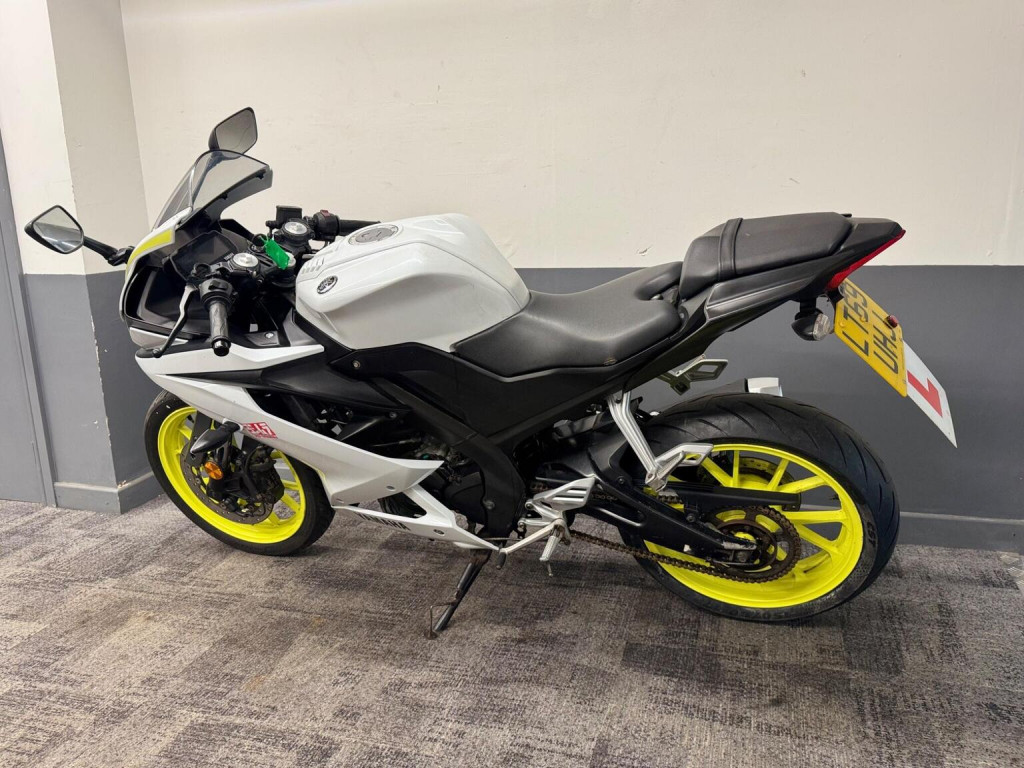 YAMAHA R125