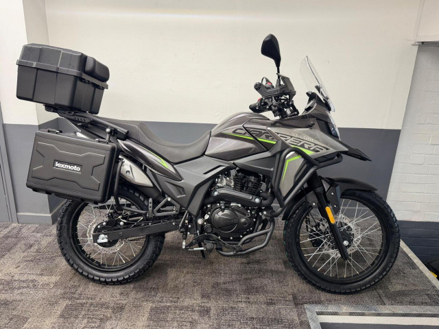 LEXMOTO CARRERA 125