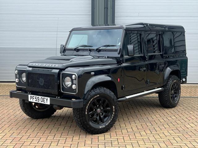 LAND ROVER DEFENDER 110