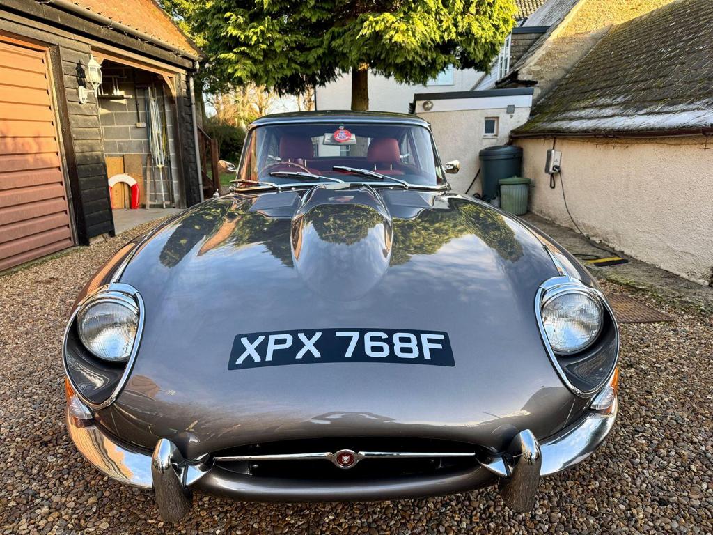 JAGUAR E-TYPE