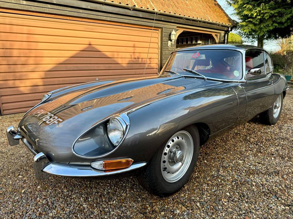 JAGUAR E-TYPE