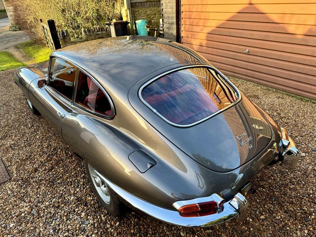 JAGUAR E-TYPE