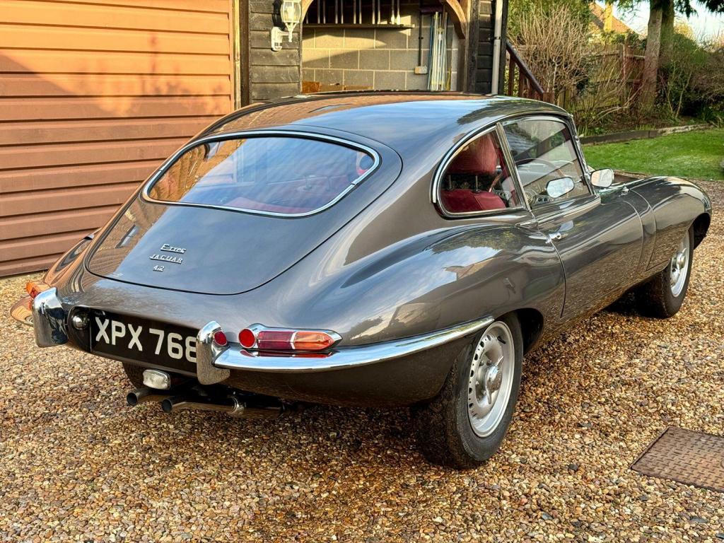 JAGUAR E-TYPE
