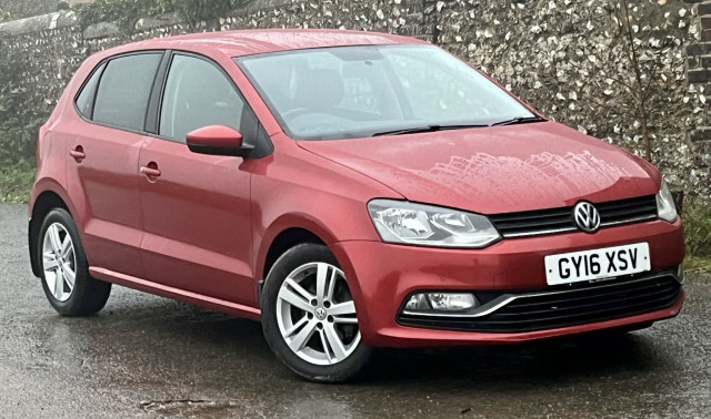 VOLKSWAGEN POLO