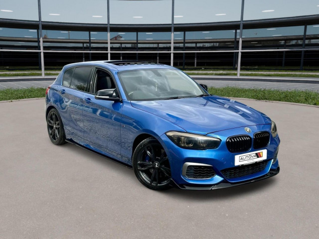 BMW 1 SERIES