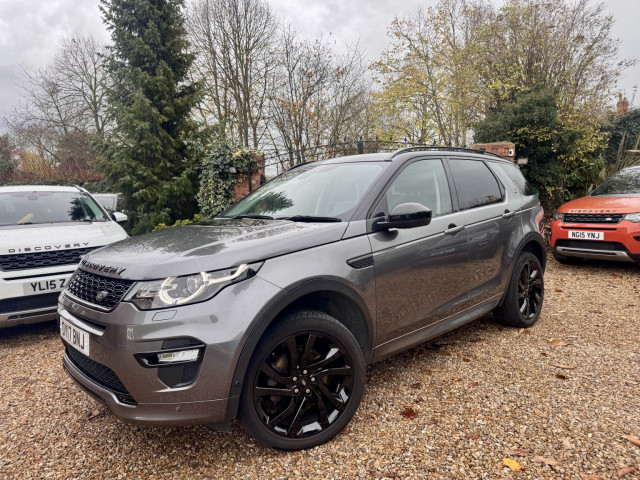 LAND ROVER DISCOVERY SPORT 2.0 TD4 HSE Dynamic Lux BLACK
