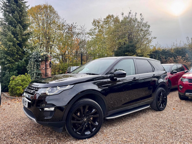 LAND ROVER DISCOVERY SPORT 2.2 SD4 HSE - BLACK