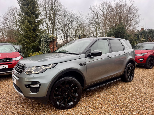 LAND ROVER DISCOVERY SPORT 2.2 SD4 HSE - BLACK - TV's