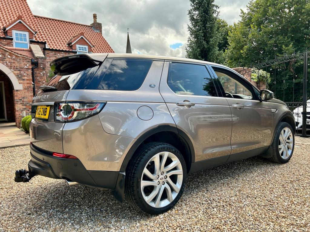 LAND ROVER DISCOVERY SPORT