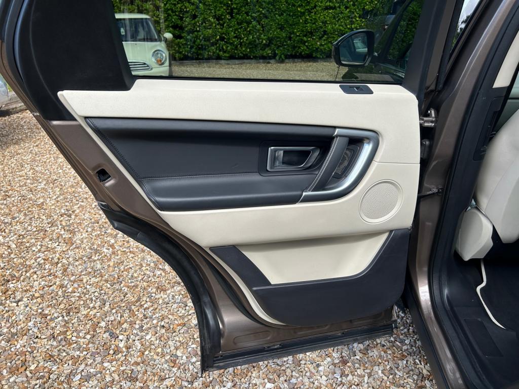 LAND ROVER DISCOVERY SPORT