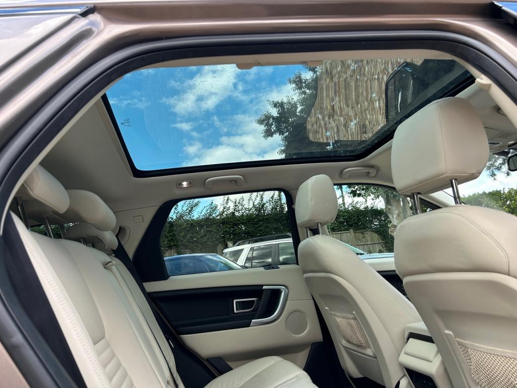 LAND ROVER DISCOVERY SPORT