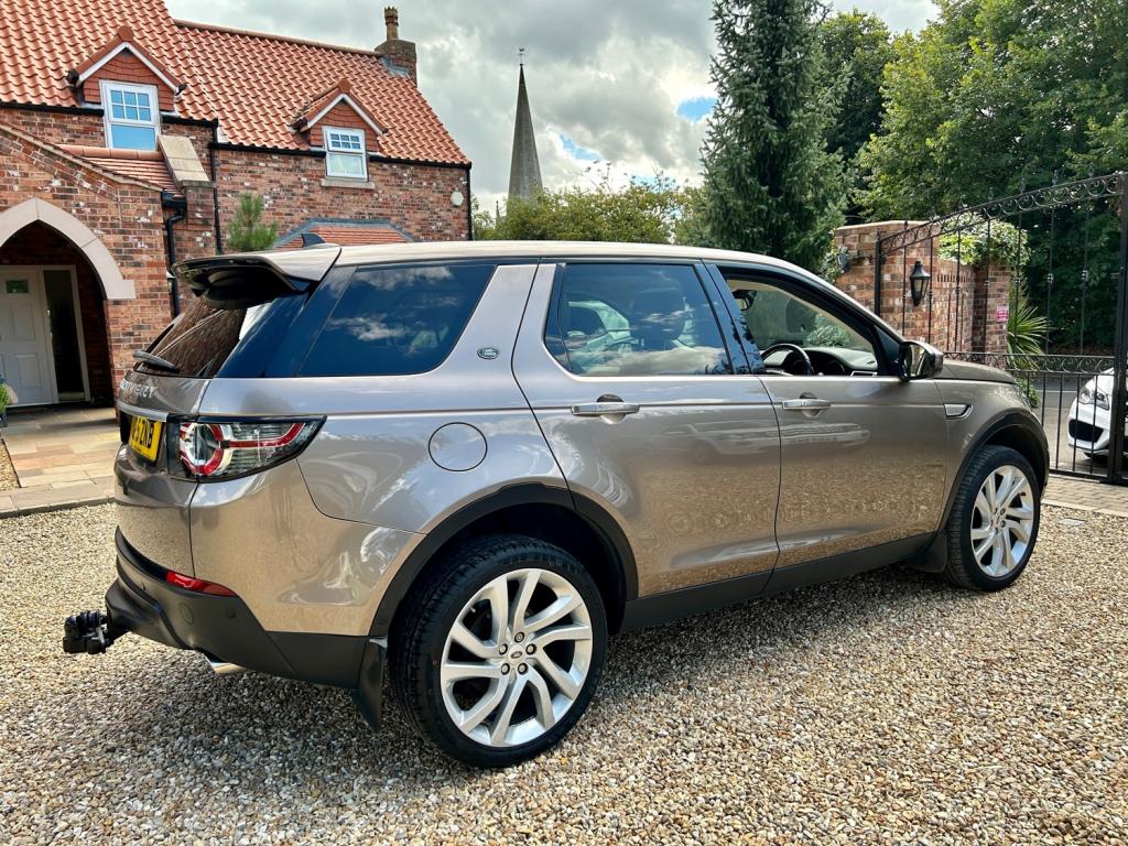 LAND ROVER DISCOVERY SPORT