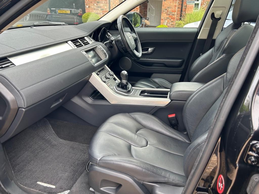 LAND ROVER RANGE ROVER EVOQUE