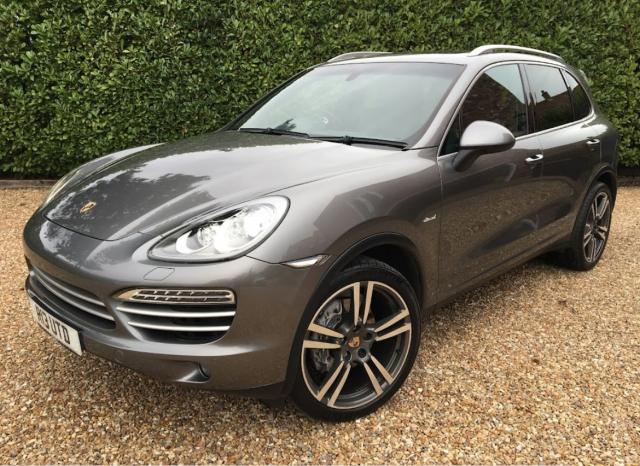 PORSCHE CAYENNE 3.0D TRIPTRONIC