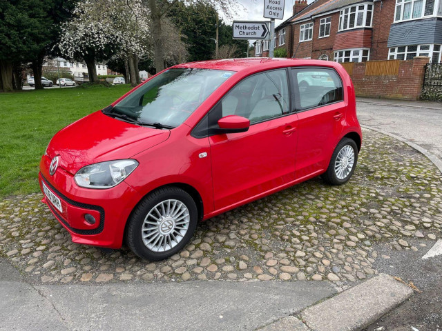 VOLKSWAGEN UP 1.0 High up!