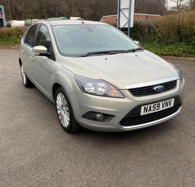 FORD FOCUS 1.6 Titanium 