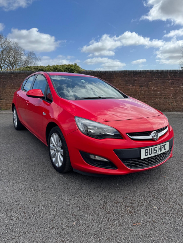 VAUXHALL ASTRA 1.6 i Design