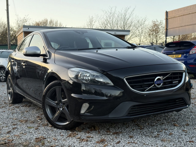 VOLVO V40