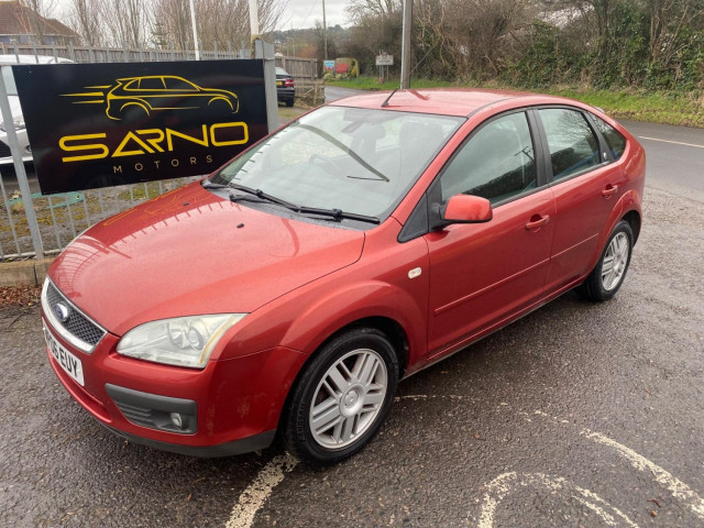 FORD FOCUS 1.6 Ghia 5dr