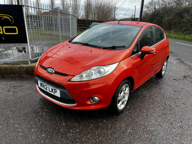 FORD FIESTA 1.25 Zetec 5dr