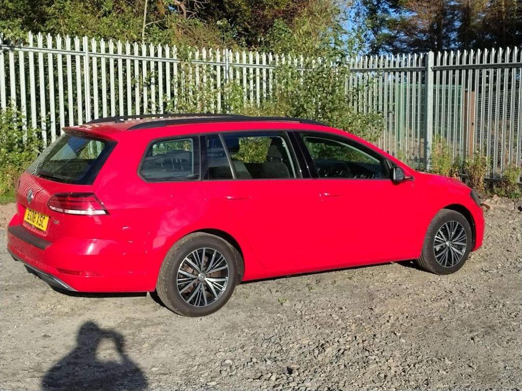 VOLKSWAGEN GOLF 2.0 TDI SE Nav DSG Euro 6 (s/s) 5dr