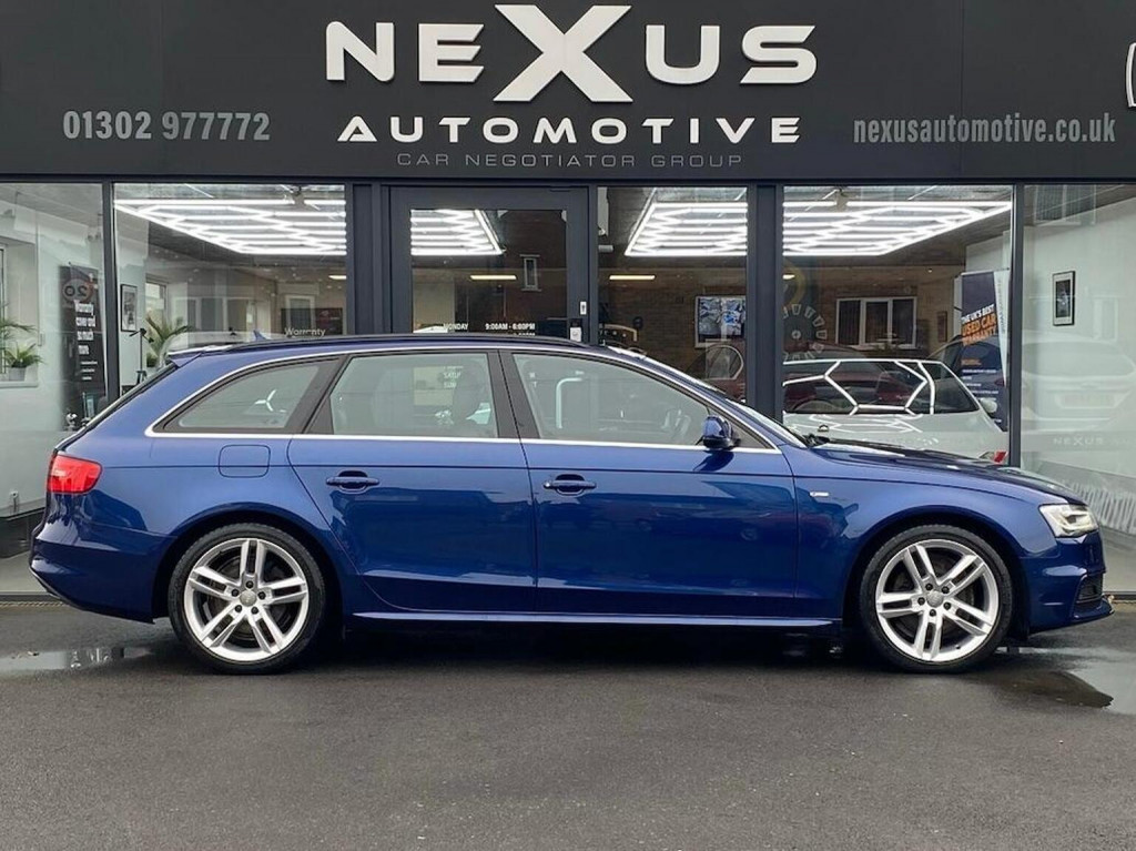 AUDI A4 AVANT