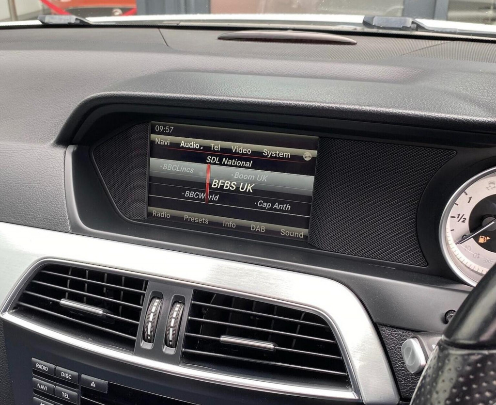 MERCEDES-BENZ C CLASS