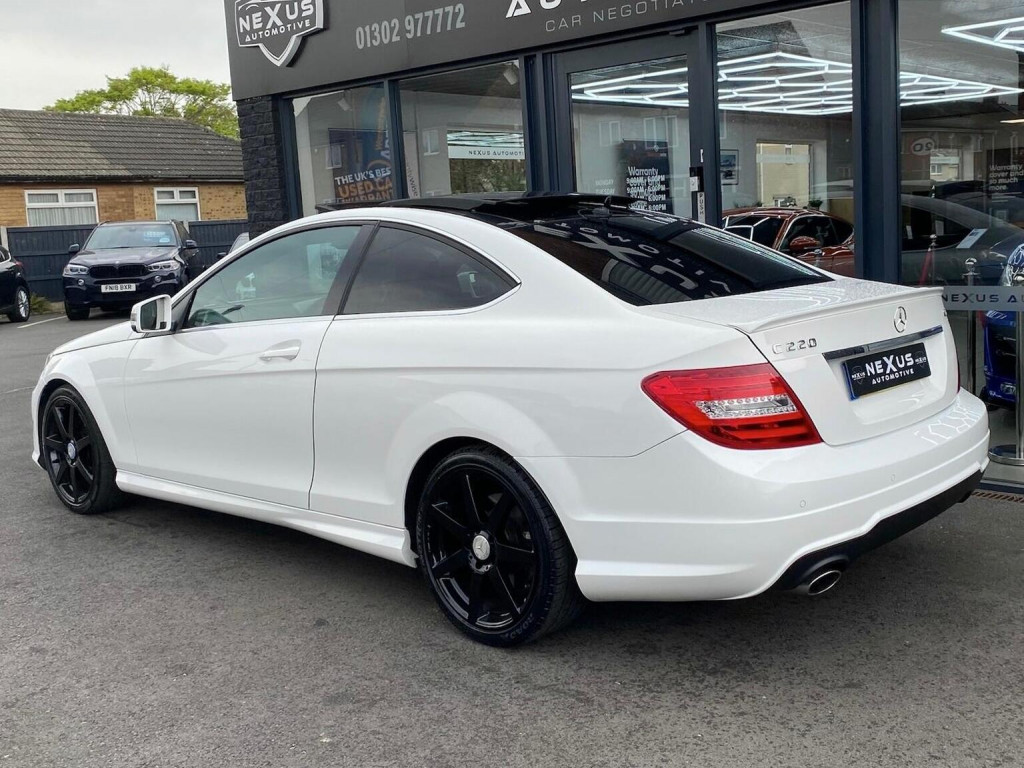 MERCEDES-BENZ C CLASS