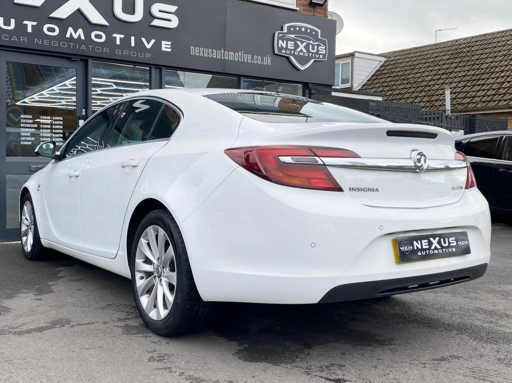 VAUXHALL INSIGNIA