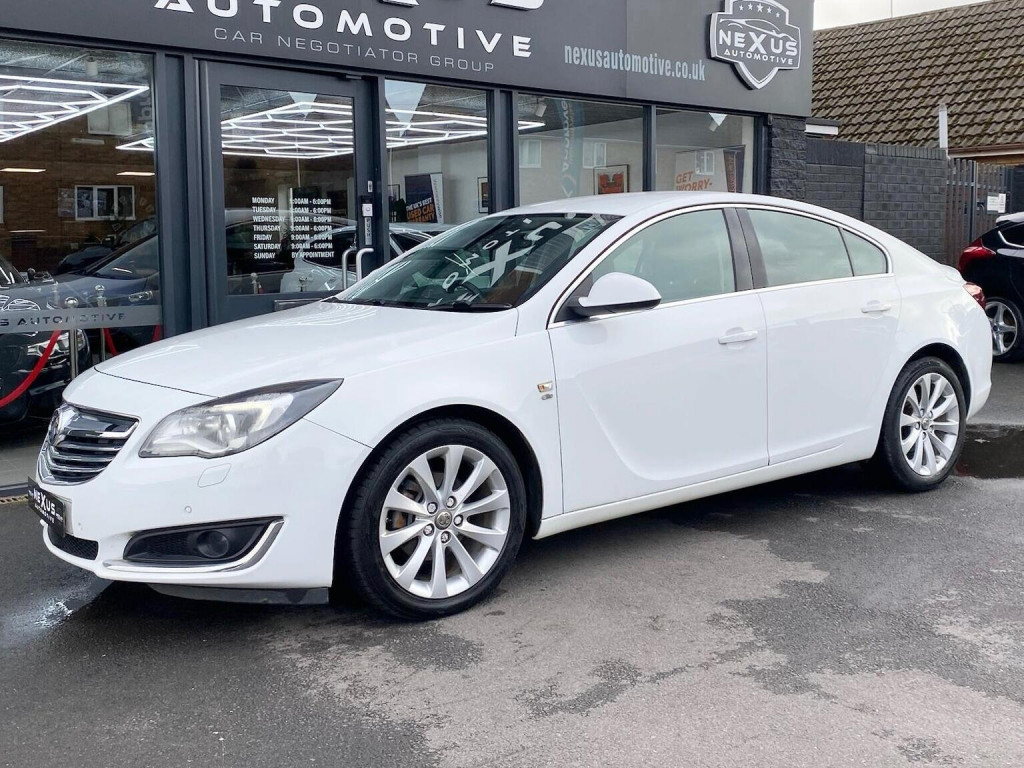 VAUXHALL INSIGNIA