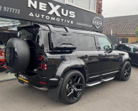 LAND ROVER DEFENDER 110