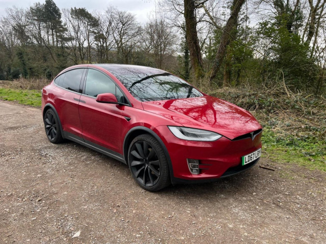TESLA MODEL X