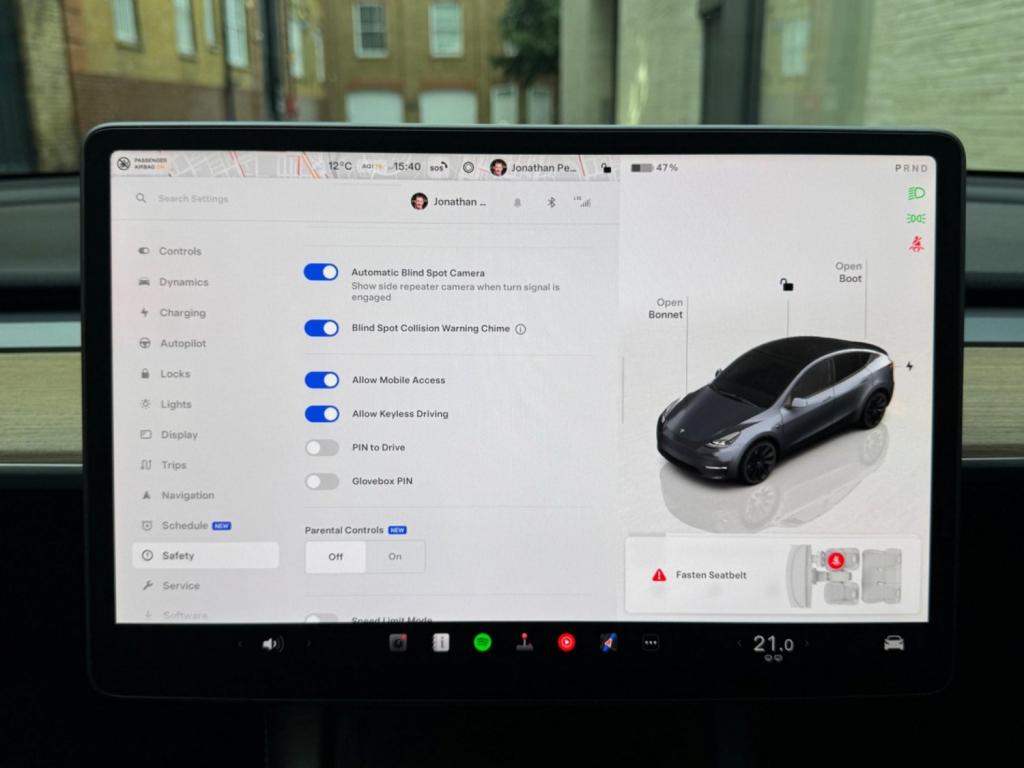 TESLA MODEL Y