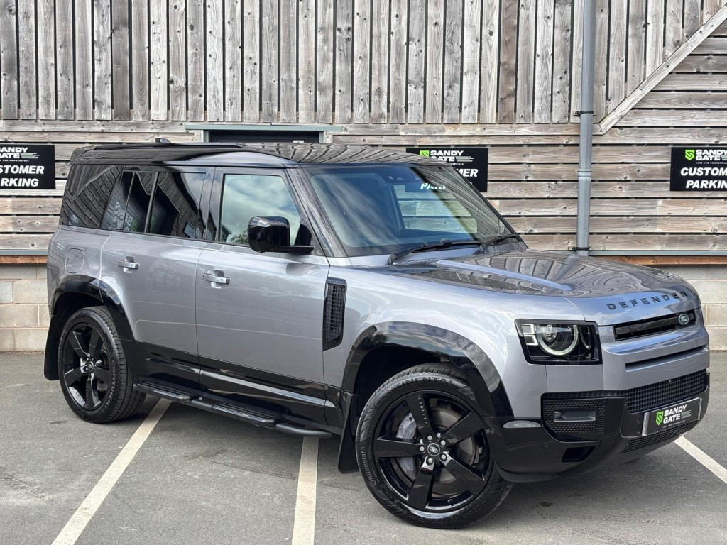 LAND ROVER DEFENDER 110