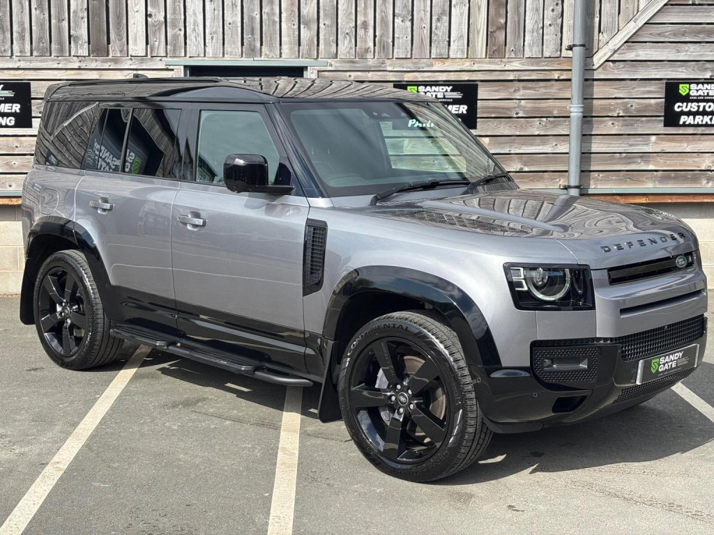 LAND ROVER DEFENDER 110