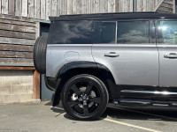 LAND ROVER DEFENDER 110