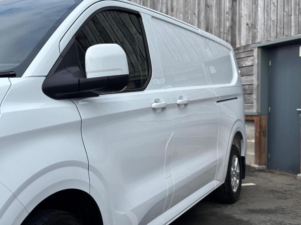 FORD TRANSIT CUSTOM