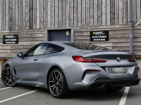 BMW 8 SERIES