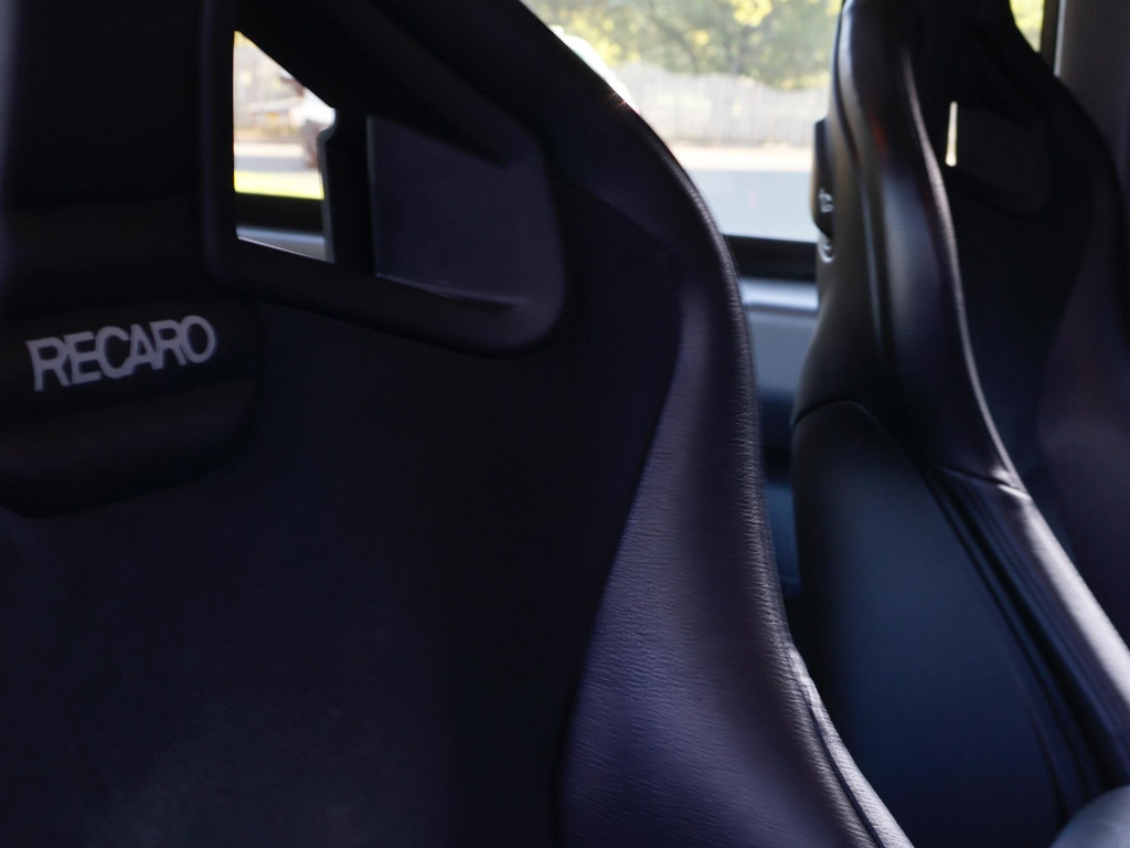 LAND ROVER DEFENDER 90