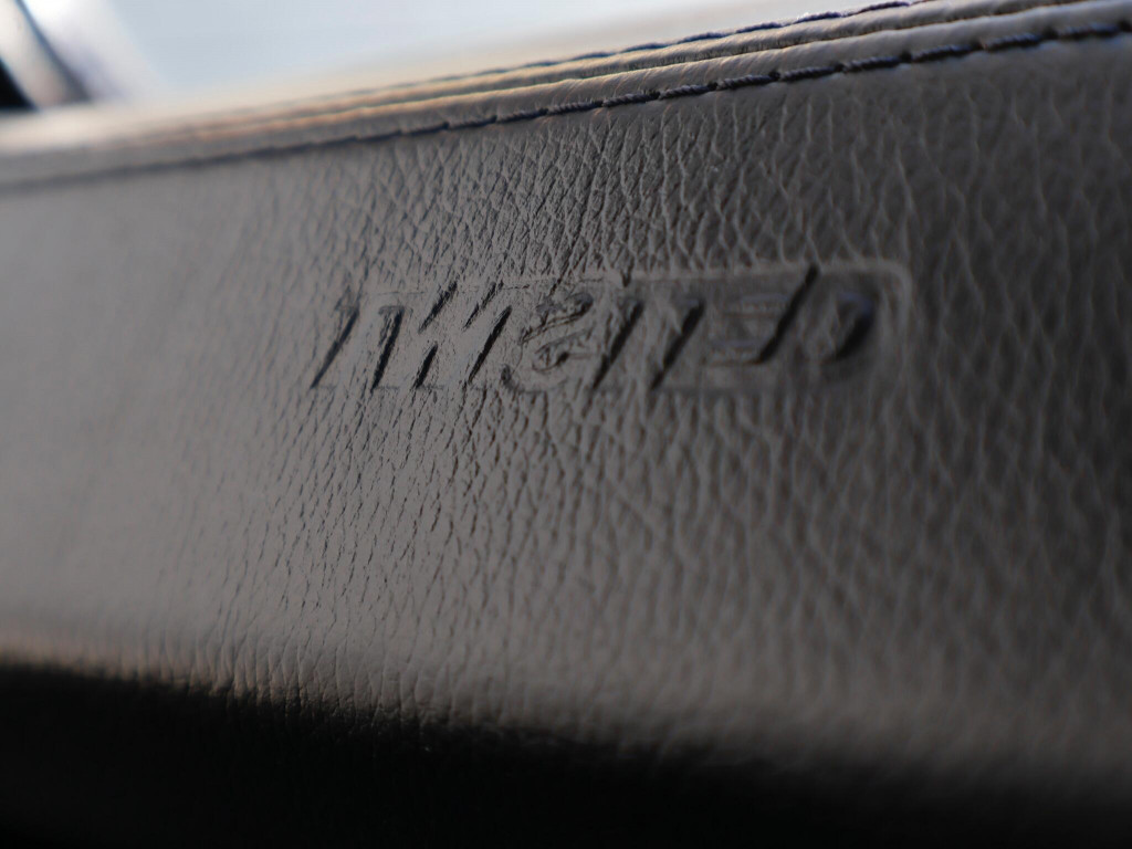 LAND ROVER DEFENDER 90