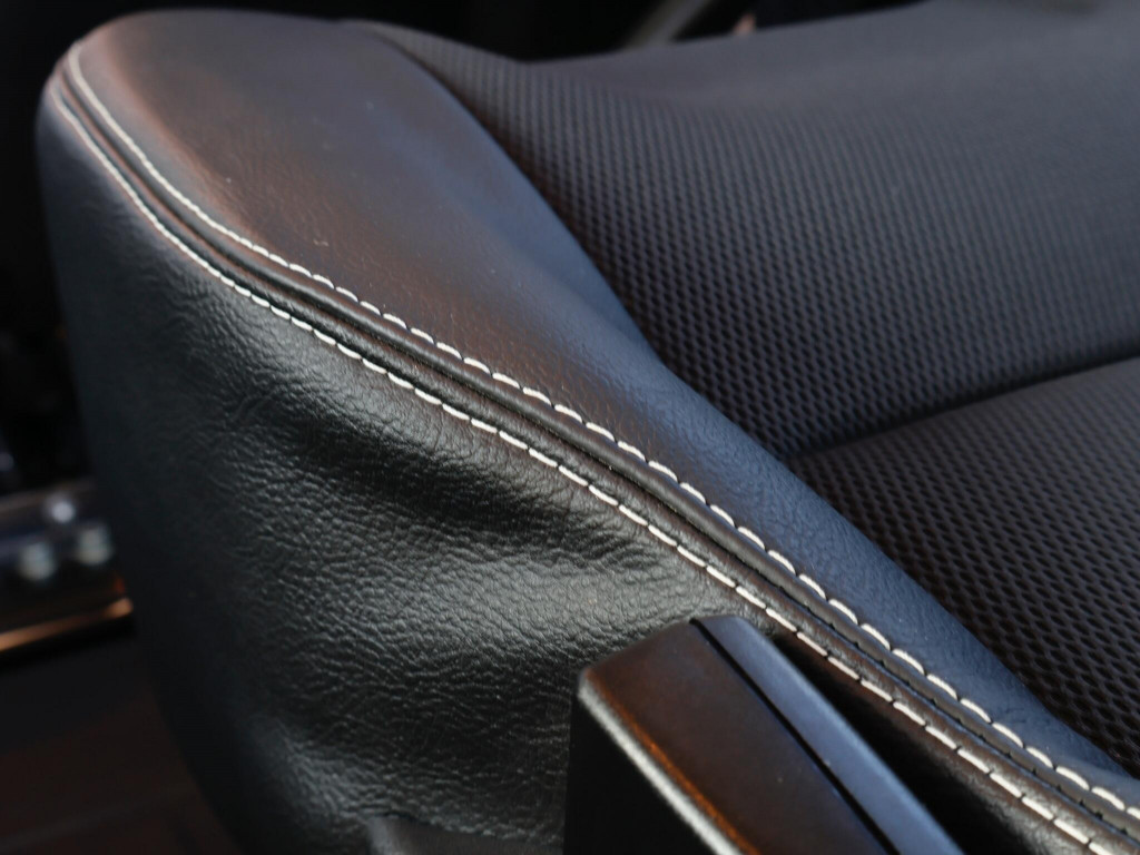 LAND ROVER DEFENDER 90