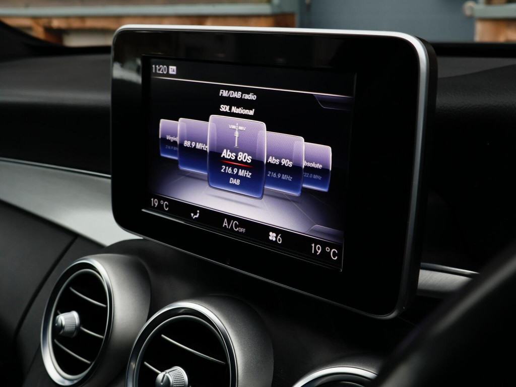 MERCEDES-BENZ C CLASS