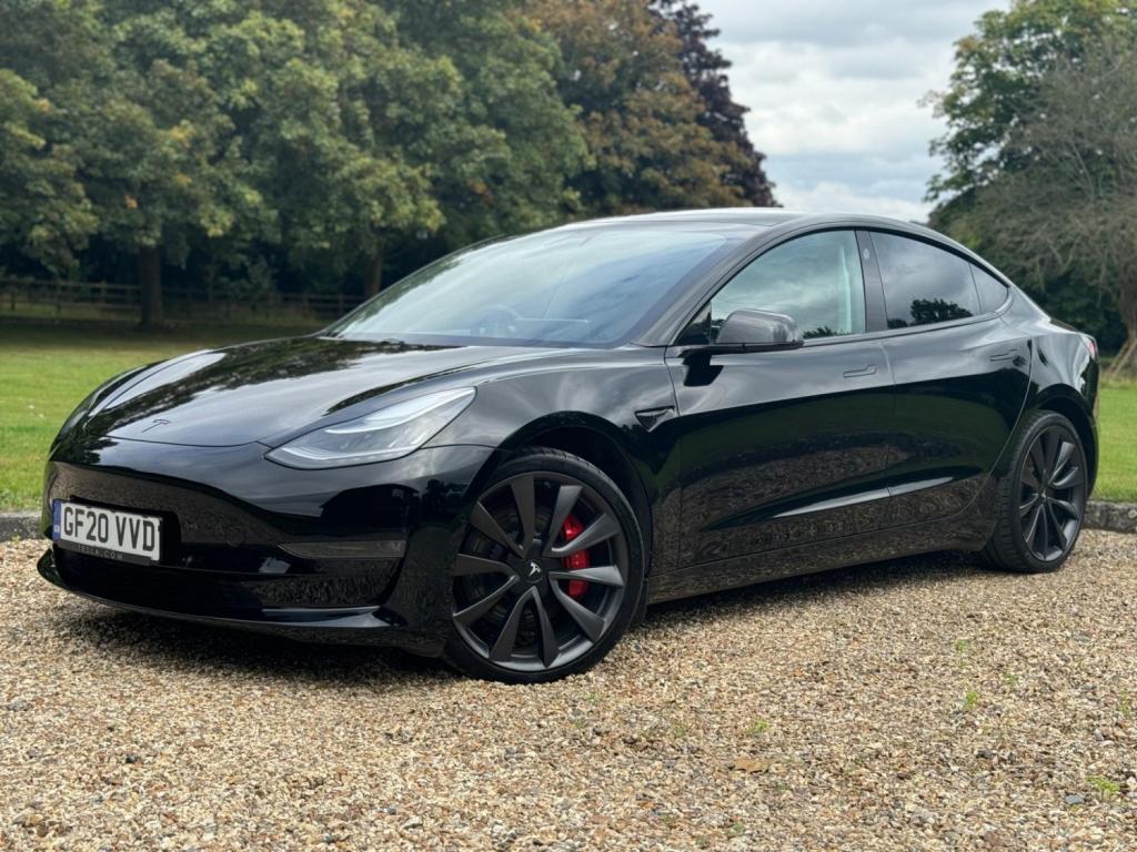 TESLA MODEL 3