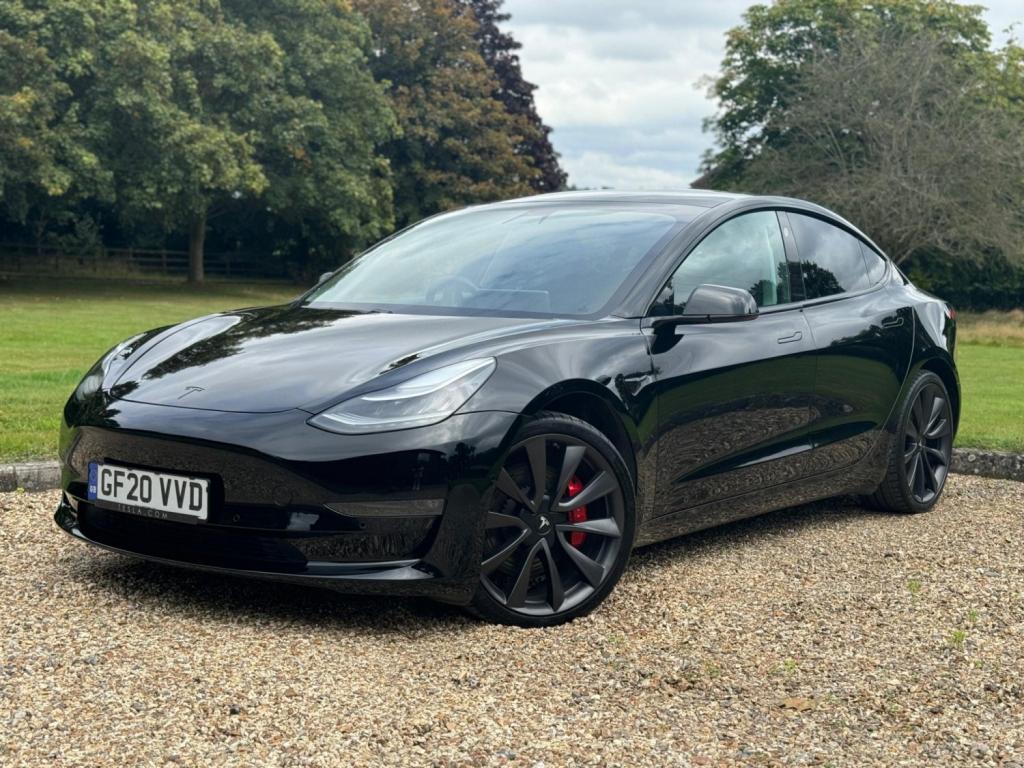 TESLA MODEL 3